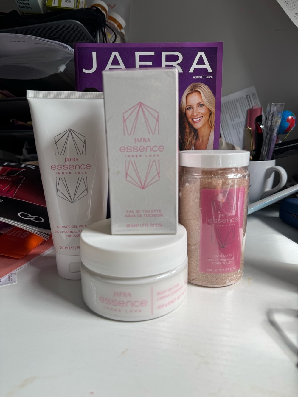 JAFRA Essence Pink Skincare Set – Nourishing Shower Gel, Body Cream & Bath Salts